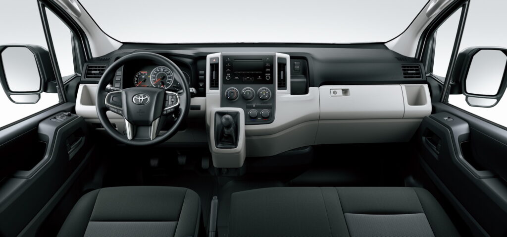 Toyota HiAce Dubai City Tour